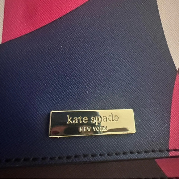 Kate Spade New York Vegan Leather Printed Crossbody Bag - Picture 5 of 6